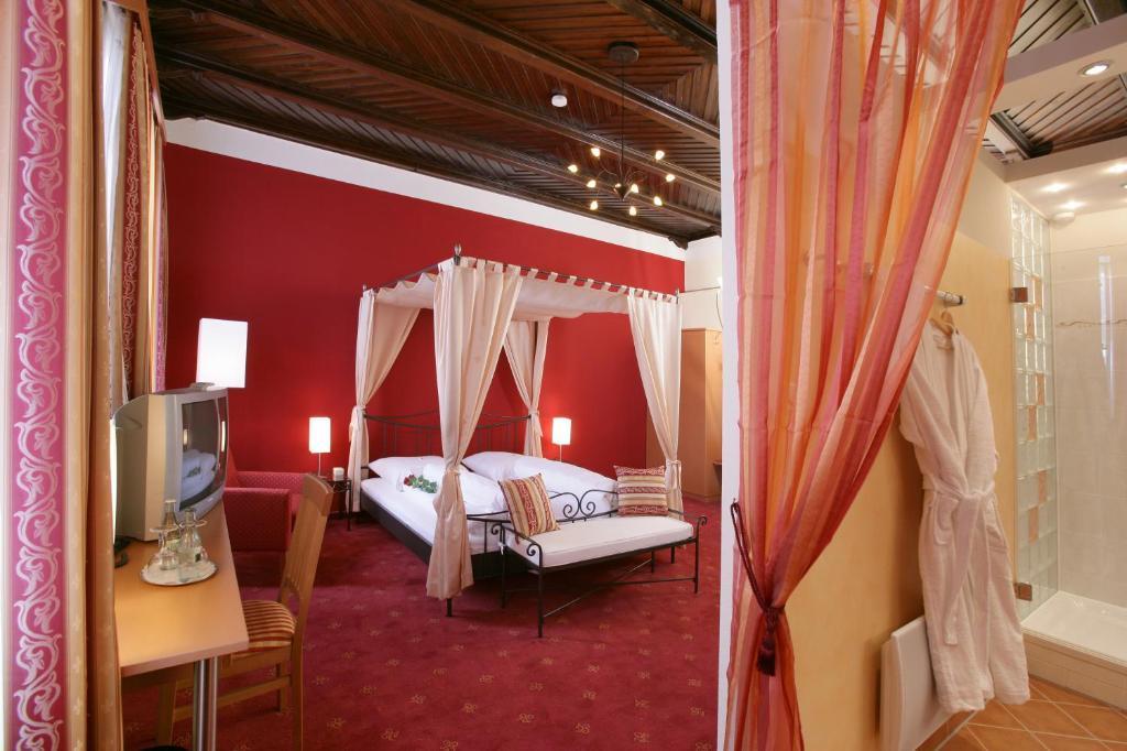 Altstadt-Hotel Zieglerbraeu Dachau Værelse billede